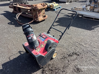 2001 Toro 38515 Walk-Behind Snow Blower
