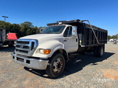 2006 Ford F-750 4x2 S/A Dump Truck