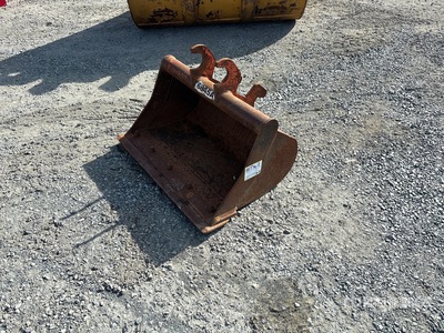 2018 32 in Cleanup Cleanup Benna - Fits Kubota kx40