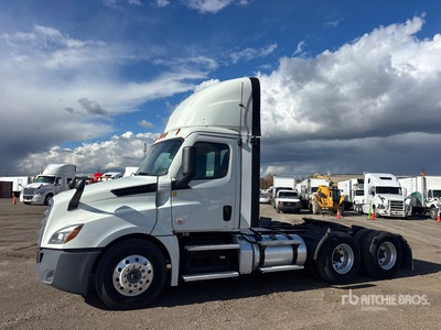 2022 Freightliner Cascadia 126 6x4 Cabeza Tractora Cabina Corta