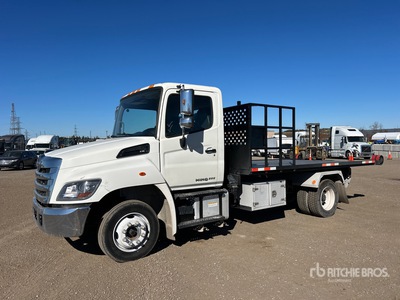 2015 Hino 258 4x2 Ciężarówka hakowa