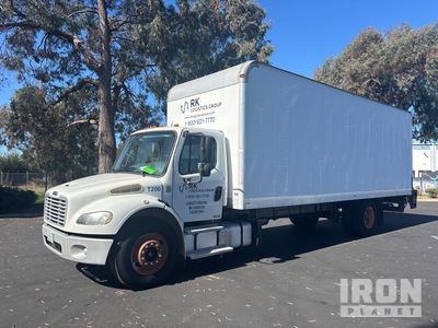 2011 Freightliner M2106 4x2 Moving Van Truck
