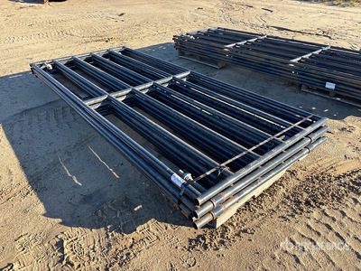 Quantity of (4) 12 ft x 5 ft Steel Brama dla bydła