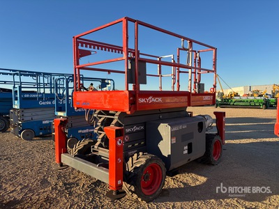 2017 Skyjack SJ6832 RT 4x4 Dual Fuel Scissor Lift