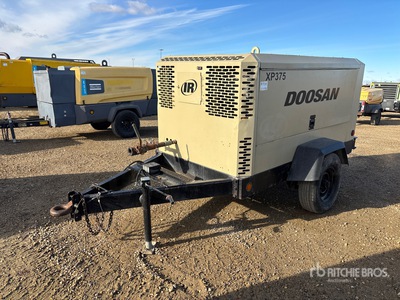2011 Doosan XP375WJD-T3 Mobile 375 CFM Air Compressor