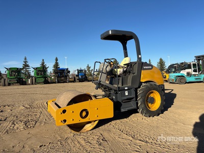 2010 Volvo SD45D Rodillo compactador
