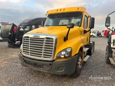 2018 Freightliner Cascadia 125 6x4 T/A Dagcabine Trekker