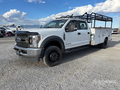 2019 Ford F-550 XL 4x4 Crew Cab Camion utilitaire