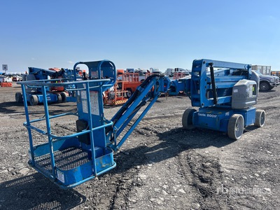 2014 Genie Z-40/23N RJ 2WD Electric Articulating Boom Lift