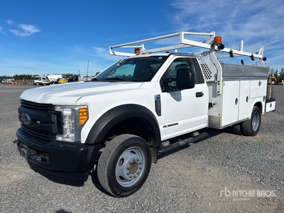 2017 Ford F-550 XL 4x2 Camion utilitaire