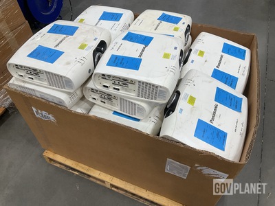 (30) Panasonic PT-RW330U DLP Projectors