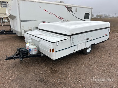 1998 Fleetwood 13 ft S/A Travel Trailer