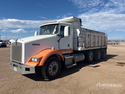 2000 Kenworth T800 Tri/A Dump Truck