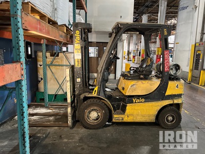 2014 Yale GLP050VXEVSE084 4550 lb Pneumatic Tire Forklift