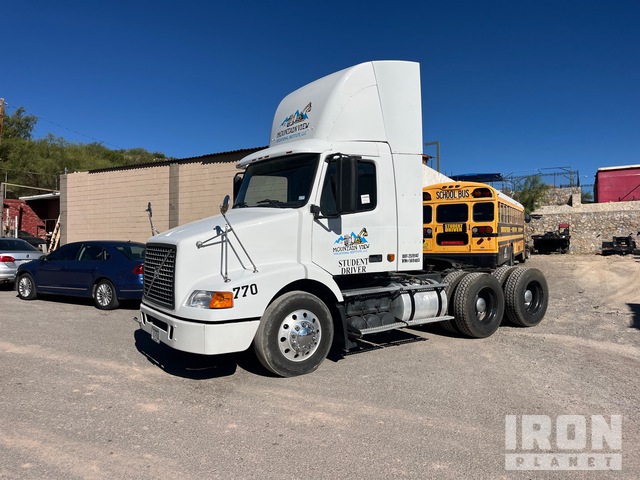 2007 Volvo VNM 6x4 T/A Day Cab Truck Tractor