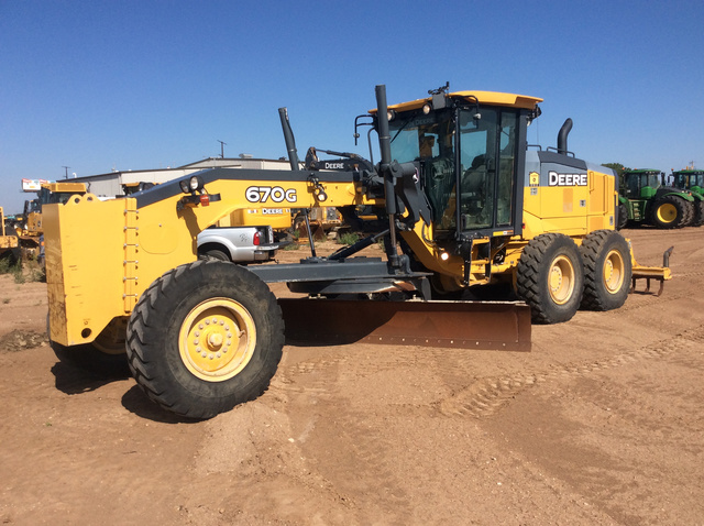 2015 (unverified) John Deere 670G Motor Grader