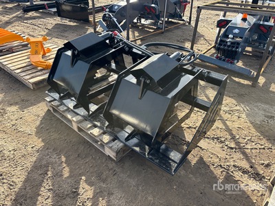 2026 GIYI GY-HWG72 72 in Skid Steer Grapple Bucket (Unused)