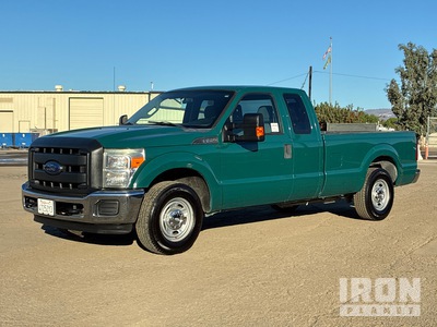 2013 Ford F-250 XL 4x2 Extended Cab ピックアップ
