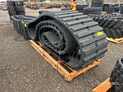 Quantity of (2) 750 mm x 150 mm x 88 mm 29" Rubber Tracks (Unused)
