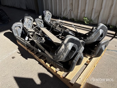 Quantity of (6) Bumper Pièces divers