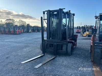 Taylor TX160 16000 lb Pneumatic Tire Forklift