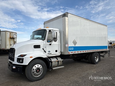 2022 Mack MD742 4x2 Freight Van Truck