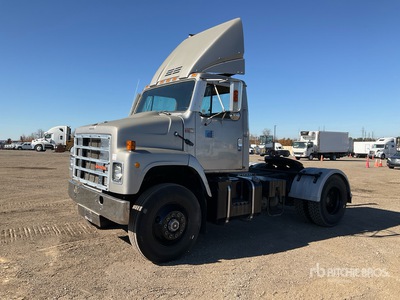 1986 International S2375 4x2 S/A Day Cab Truck Tractor