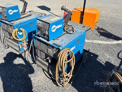 2015 Miller Electric 300 A MIG Spawarka elektryczna