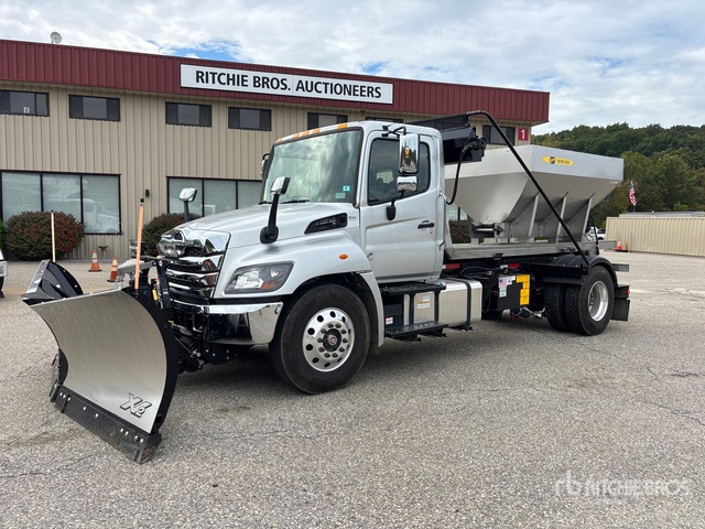 Hooklift Trucks