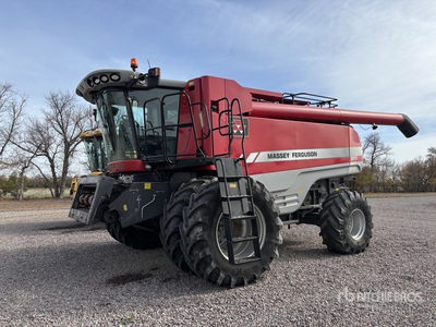 2009 Massey Ferguson 9895 Combine Harvester