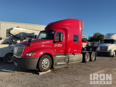 2018 International LT625 6x4 tandem axle sleeper tractor T/A Slaapcabine Trekker (Inoperable)