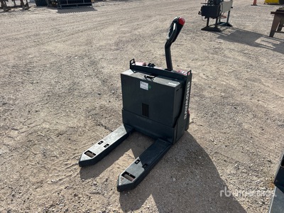 2022 Ramond 8210 4500 lb Electric Wózek paletowy