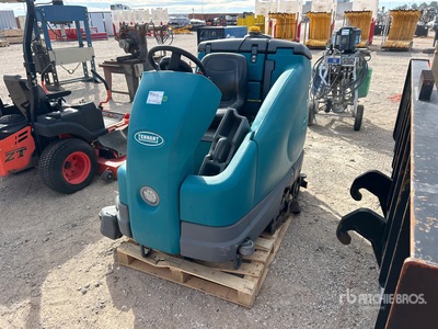 2008 Tenant T16 Ride-On Electric Floor Scrubber
