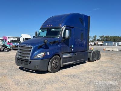 2020 Freightliner Cascadia 126 6x4 T/A Sleeper Truck Tractor