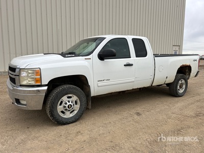 2011 Chevrolet Silverado 2500 LT 4x4 Extended Cab ピックアップ