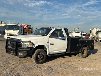 2016 Ram 3500 4x4 Flatbed Truck
