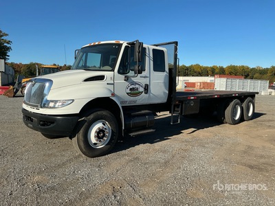2009 International 4400 6x4 Flatbed Truck