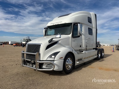 2019 Volvo VNL860 6x4 T/A Sleeper Truck Tractor