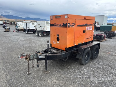 Multiquip DCA-45SSIU 26 kW Mobile Generatore