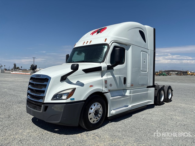 2020 Freightliner 2020 Freightliner Cascadia 126 6x4 T/A Sleeper Truck Tr