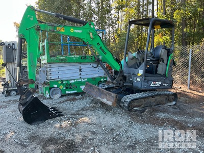 2017 Bobcat E32i Mini escavatore