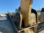 Chassis with Quick Coupler to Arms Pins