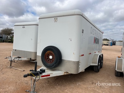 2014 W-W 16 ft T/A Enclosed Trailer