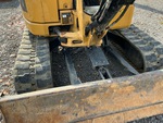 Hydraulics with Blade Lift Cylinder