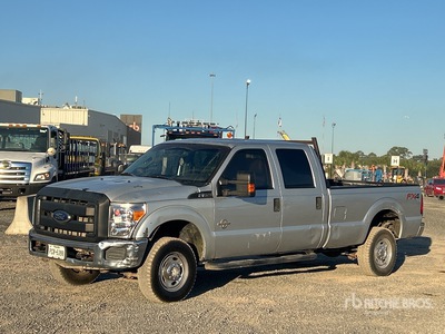 2014 Ford F-350 XL 4x4 Crew Cab Pickup