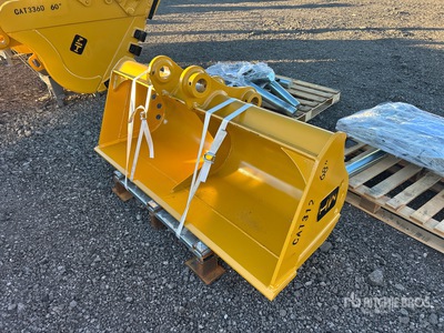 2026 HW BKT31268CLN 68 in Cleanup Godet de pelleteuse (Unused)