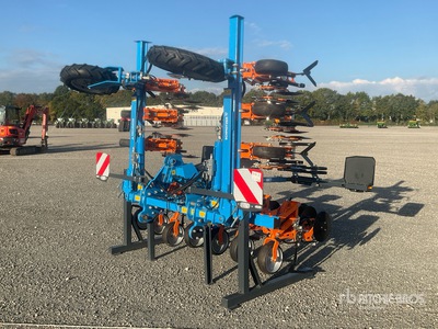2024 Amazone Venterra 2K 6+75 Rod Weeder
