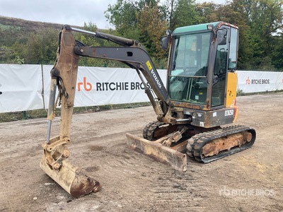 2016 Volvo ECR25D Mini Excavator
