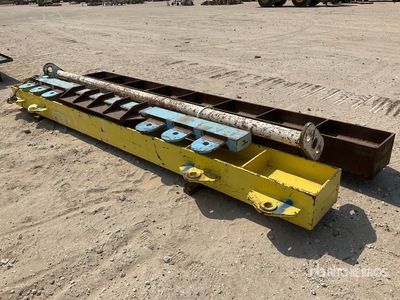 Quantity of (4) Spreader Bar