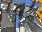Chassis with Quick Coupler to Arms Pins